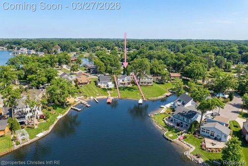 2323 Solano Dr, Wolverine Lake, MI, 48390-2460 | Card Image