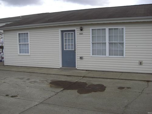 5243 N Raubs Ln, Bloomington, IN, 47404-9054 | Card Image