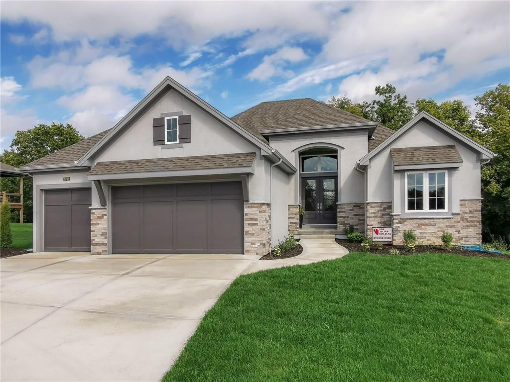 70th Ct, Kansas City, MO 64151
