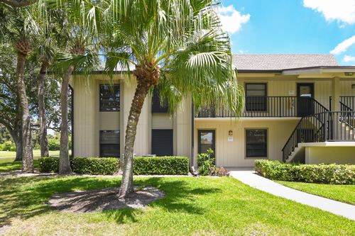 101-20 Plantation Dr, Vero Beach, FL, 32966-8235 | Card Image