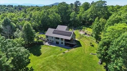 2516 Rotax Rd, North Ferrisburgh, VT, 05473-9105 | Card Image