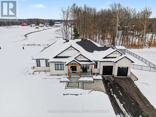 1685 Trizisky Street, North Dundas, ON, K0E1S0 | Card Image