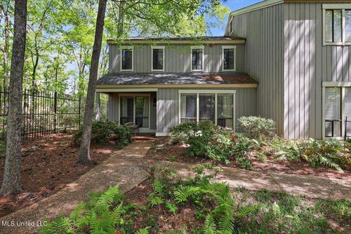 1 Eastbrooke St, Jackson, MS, 39216-4714 | Card Image