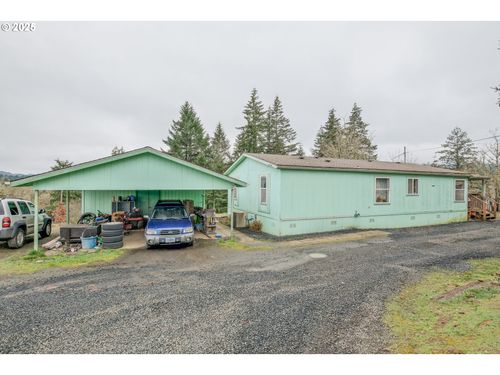 22 N Main St, Falls City, OR, 97344-9741 | Card Image