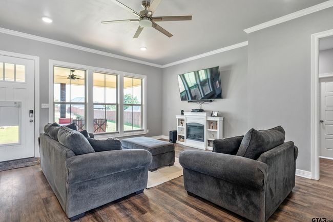 7757 Freestone Dr, House other with 4 bedrooms, 2 bathrooms and null parking in Bullard TX | Image 9
