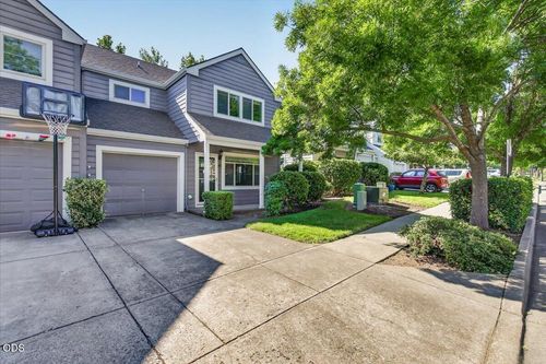 162 Crocker St, Ashland, OR, 97520-8797 | Card Image