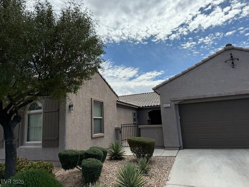 5525 Criollo Dr, Las Vegas, NV, 89122-3416 | Card Image