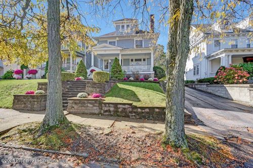1118 Columbia St, Scranton, PA, 18509-1718 | Card Image