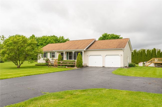 548 Barks Road, House other with 3 bedrooms, 2 bathrooms and null parking in Caledonia NY | Image 3