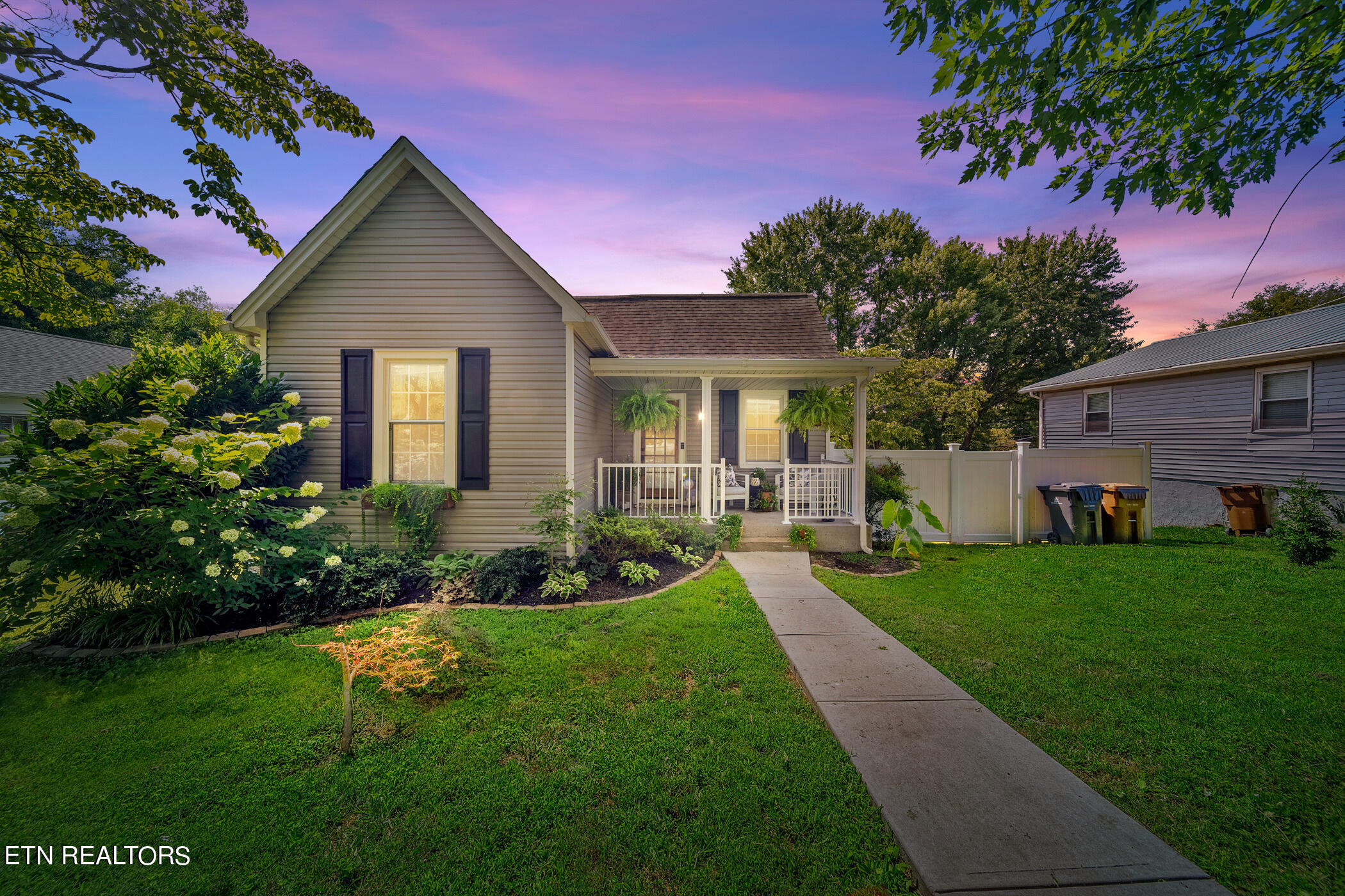 Balsam Dr, Knoxville, TN 37918