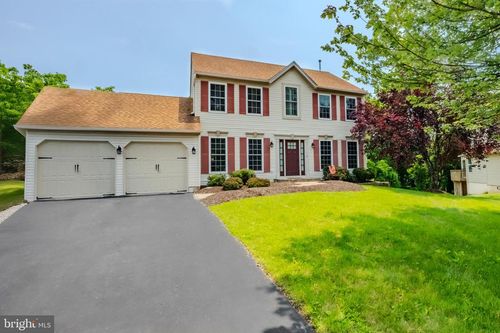 888 Winding River Ln, Phoenixville, PA, 19460-5101 | Card Image