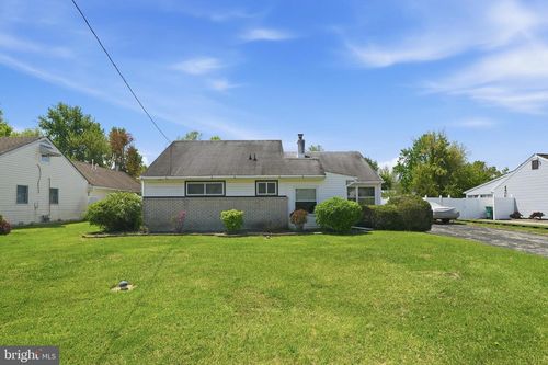 2110 Chestnut Ave, West Norriton, PA, 19403-3033 | Card Image
