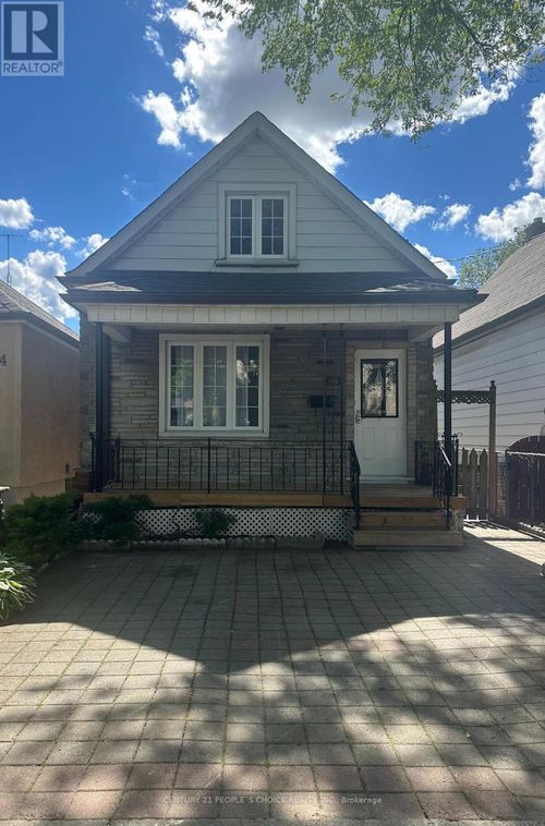 98 Chambers Avenue, Toronto (Weston-Pellam Park), ON, M6N3M2 | Card Image