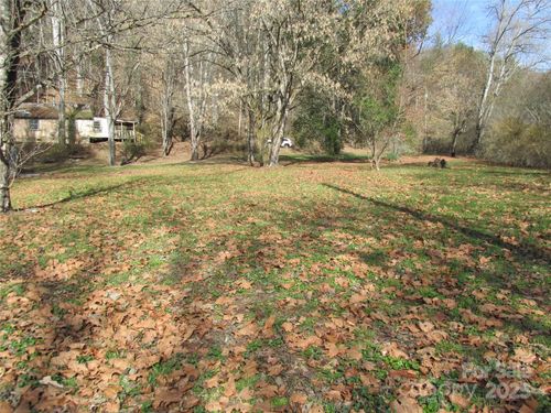 967 Moses Creek Rd, Cullowhee, NC, 28723-8058 | Card Image