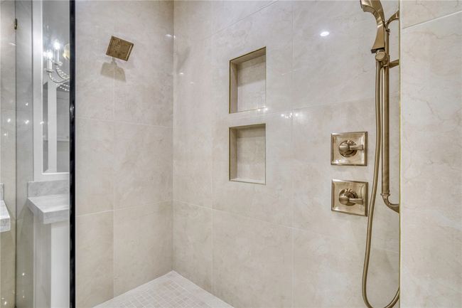 primary bathroom | Image 17
