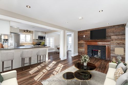 174 Victoria St, Brampton, ON, L6Y0A6 | Card Image