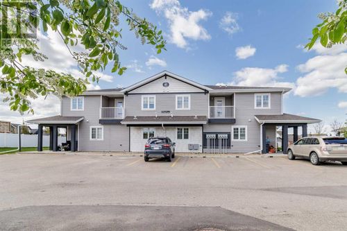 45 Reid Crt, Sylvan Lake, AB, T4S0L9 | Card Image