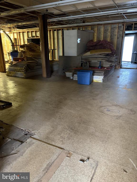 Commercial Lease in DOUGLASSVILLE 4