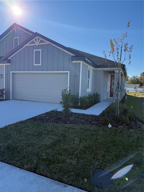 3744 Nandina Cir, SUN CITY CENTER, FL, 33573-7195 | Card Image