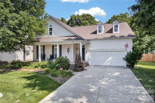 533 Fair Oaks Dr, Fort Mill, SC, 29708-8066 | Card Image