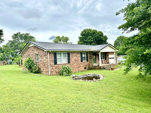 850 Brenda Dr, Pulaski, TN, 38478-4901 | Card Image