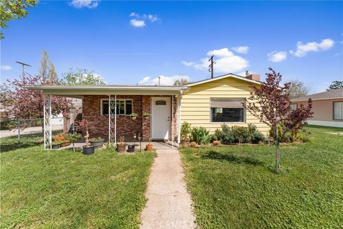 107 Brentwood Dr, Tehachapi, CA, 93561-2319 | Card Image