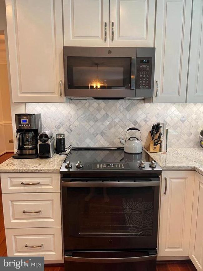 20053 Great Falls Forest Dr, House other with 4 bedrooms, 3 bathrooms and null parking in GREAT FALLS VA | Image 16
