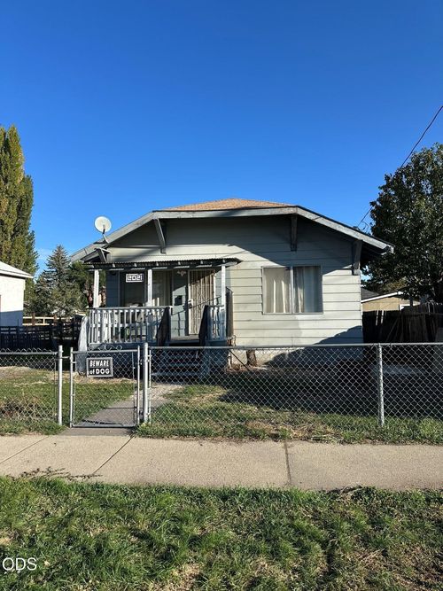 2021 Wantland Ave, Klamath Falls, OR, 97601-3328 | Card Image