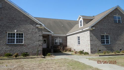 4501 Arthur Collier Rd, Evergreen, NC, 28438-8949 | Card Image