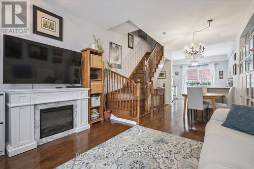 th-2-101 The Queensway, Toronto, ON, M8Z0E2 | Card Image