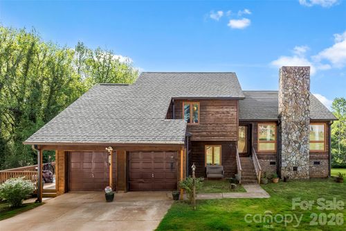 831 College Ave, Shelby, NC, 28152-9514 | Card Image