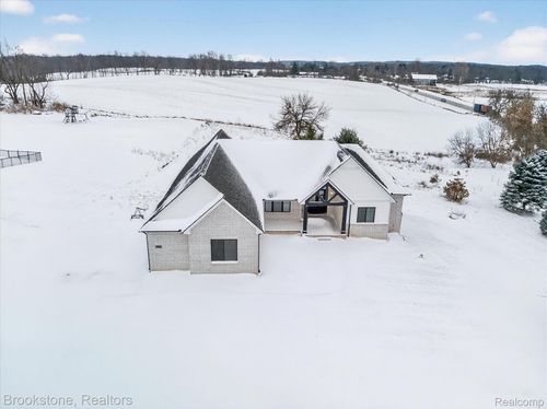 973 Highland View Ln, Metamora, MI, 48455-8911 | Card Image