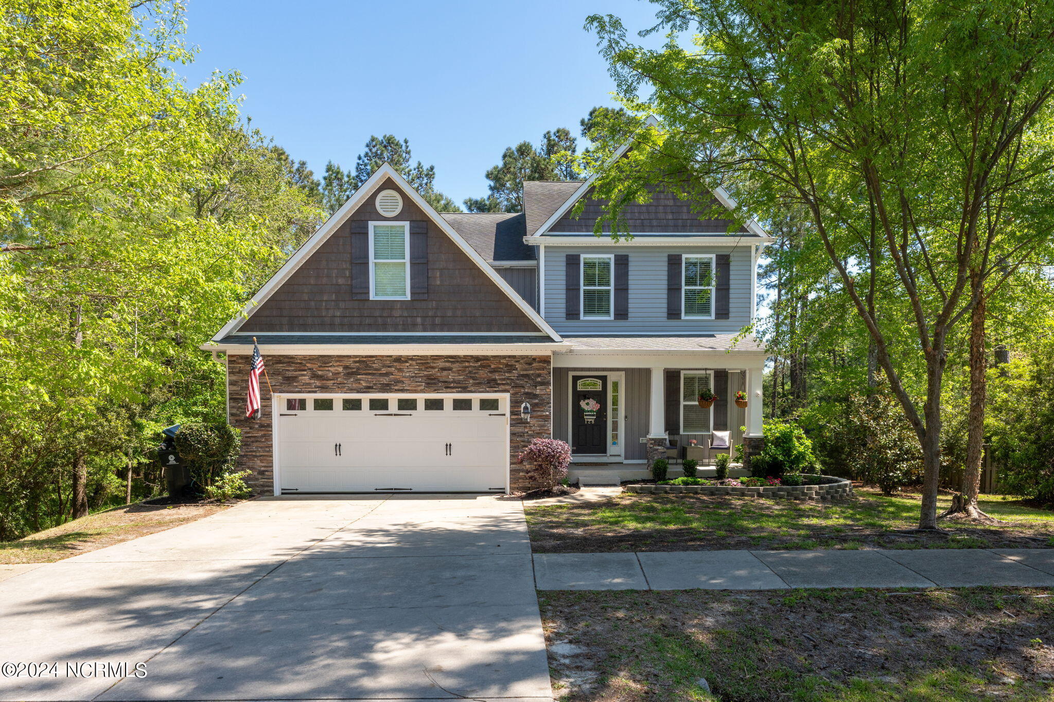 Roughleaf Trl, Hampstead, NC 28443