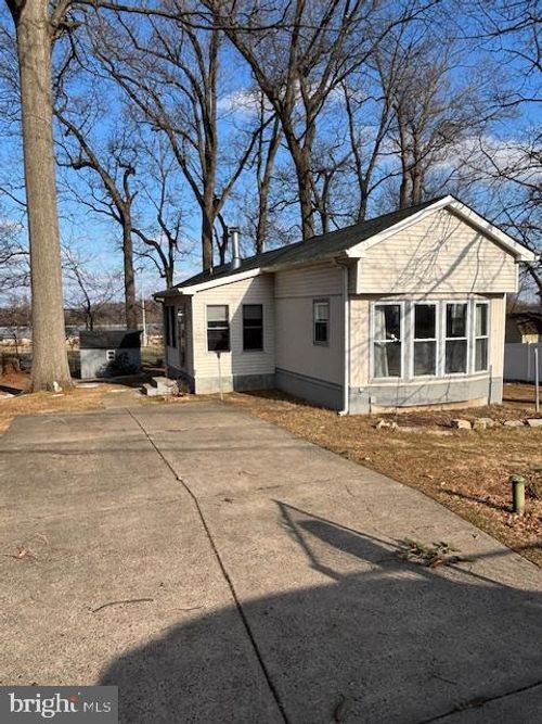 4543 Magnolia Ave, FEASTERVILLE TREVOSE, PA, 19053-4722 | Card Image
