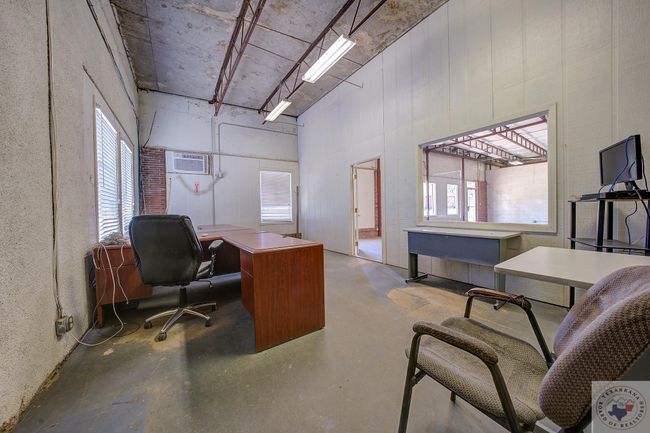 1605 E Avenue A, Home with 0 bedrooms, 0 bathrooms and null parking in Hooks TX | Image 14