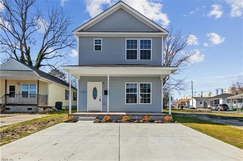 345 N 5th St, Suffolk, VA, 23434-3403 | Card Image