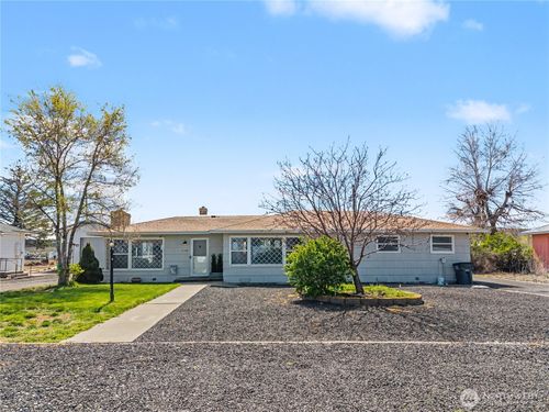 1104 Dobson Rd E, Odessa, WA, 99159-9819 | Card Image