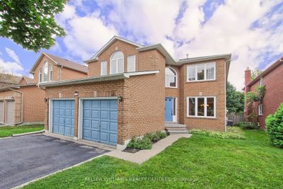 768 College Manor Dr, House other with 4 bedrooms, 3 bathrooms and 6 parking in Newmarket ON | Image 1