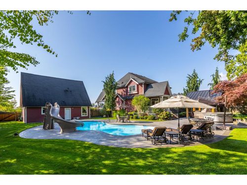 4722 217a St, Langley, BC, V3A2N7 | Card Image