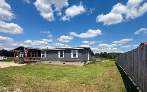 12195 Hebron Rd, Saint Mary's, WV, 26170-7057 | Card Image