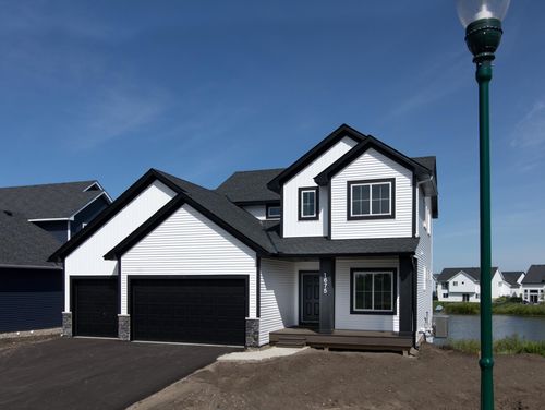 1675 Spruce St, Farmington, MN, 55024-1818 | Card Image