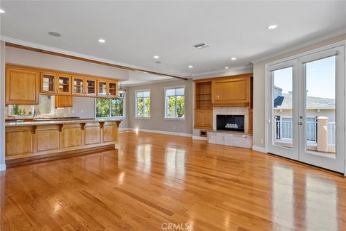 944 5th St, Hermosa Beach, CA, 90254-4459 | Card Image