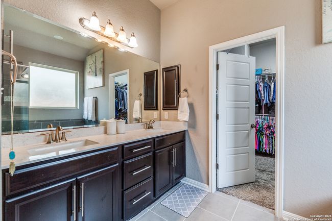 30638 Horseshoe Path, House other with 4 bedrooms, 4 bathrooms and null parking in Bulverde TX | Image 15