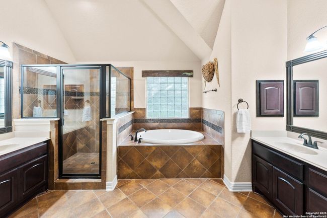 109 Twin Terrace Way, House other with 4 bedrooms, 4 bathrooms and null parking in Spring Branch TX | Image 32