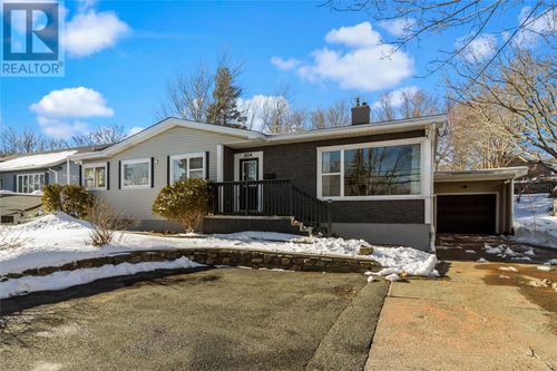 604 Topsail Rd, Saint John's, NL, A1E2C9 | Card Image