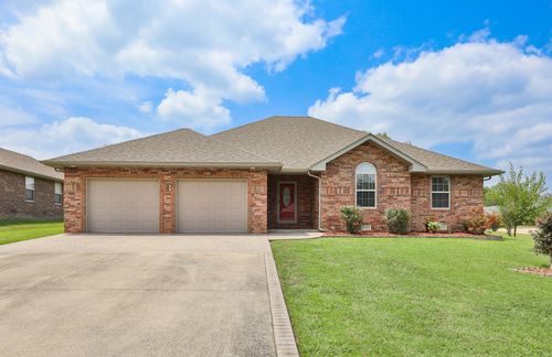1305 S Mission Ave, Bolivar, MO, 65613-2986 | Card Image