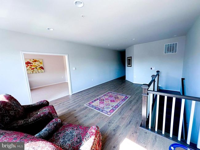 18989 Coral Reef Sq, Townhouse with 3 bedrooms, 3 bathrooms and null parking in Lansdowne VA | Image 22