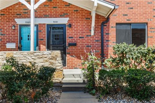 9591 Outlook Dr, Overland Park, KS, 66207-2837 | Card Image