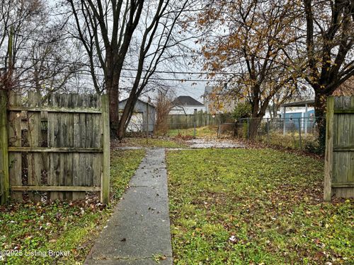 2722 Slevin St, Louisville, KY, 40212-1941 | Card Image