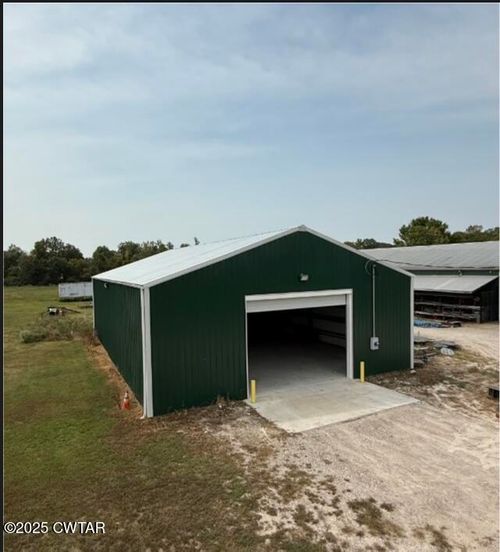 121 H O Forgy Dr, Jackson, TN, 38301-9086 | Card Image